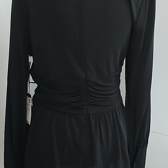 WORTH New York, Black Jersey Kylie V Neck Blouse Sz 8 - Picture 6 of 15